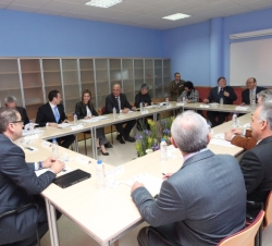Vista general durante la reunión de trabajo en el Centro Integrado de Formación Profesional "Mantenimiento y Servicios a la Producción"